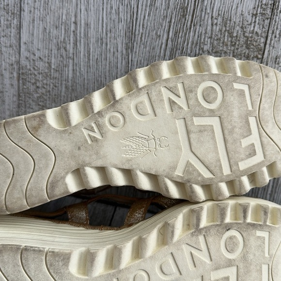 Fly London Yadify Gold Cut Out Leather
Platform Wedge Sandal - Picture 7 of 10